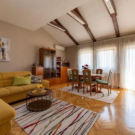Smile Apartamento Kaštela